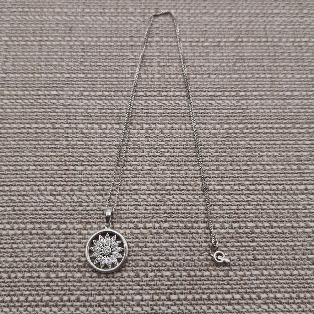 18 Inch Sterling Silver Flower Pavement Cubic Zirconia Necklace A2560
